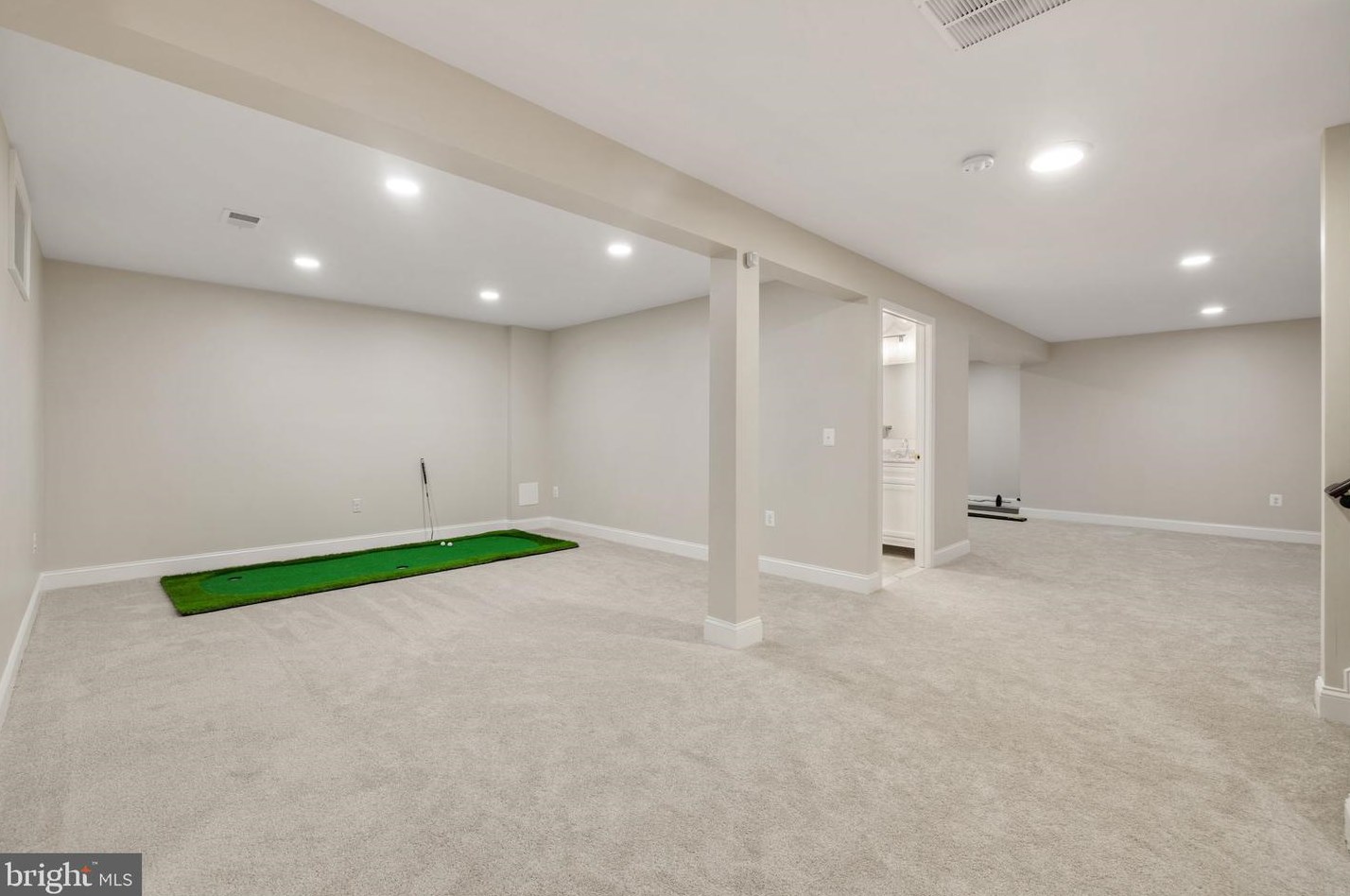 5800 Serengeti Ct, Haymarket VA  20169-3200 exterior