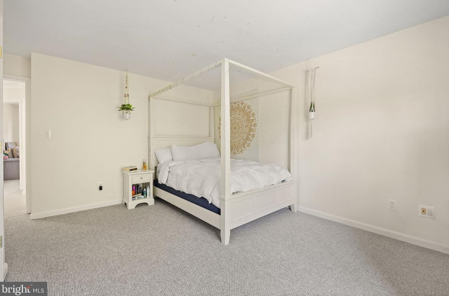 5800 Serengeti Ct, Haymarket VA  20169-3200 exterior