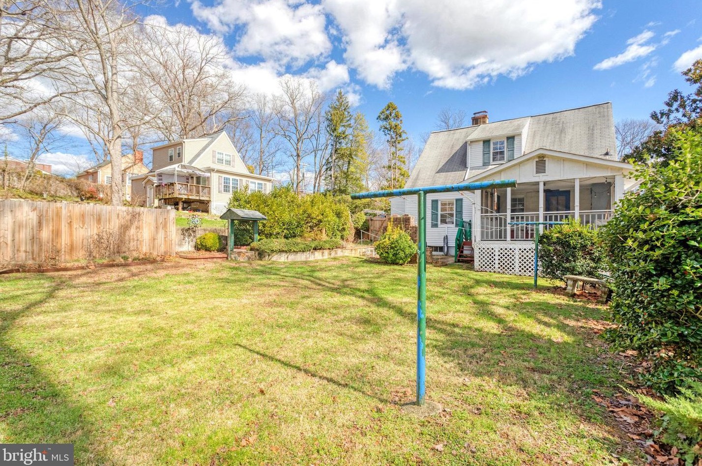 19310 Weaver Rd, Triangle VA  22172-2415 exterior
