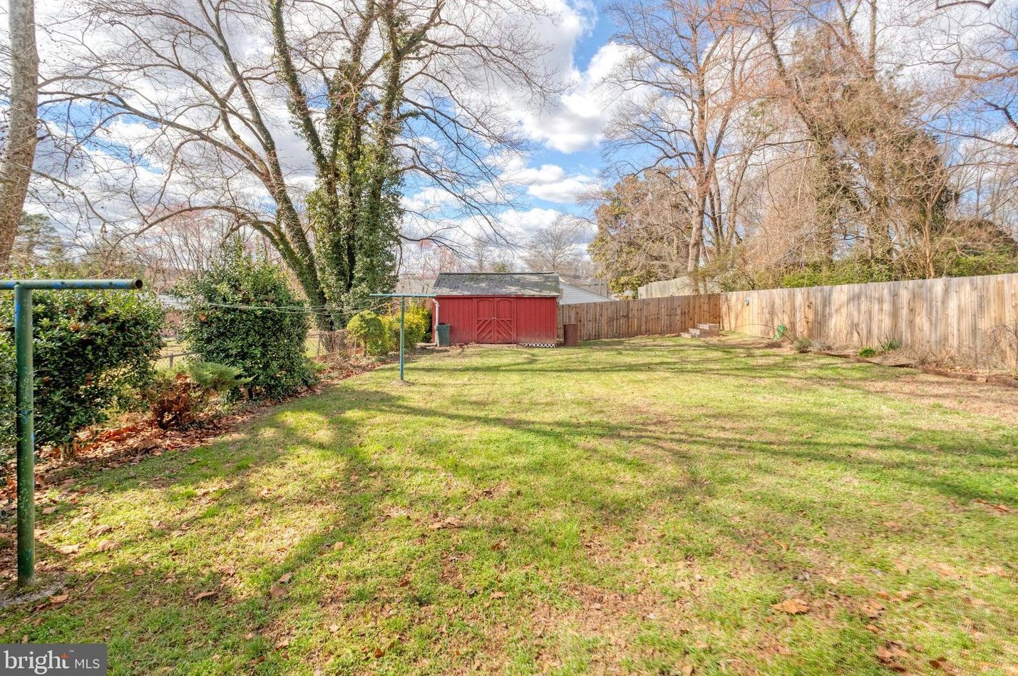 19310 Weaver Rd, Triangle VA  22172-2415 exterior