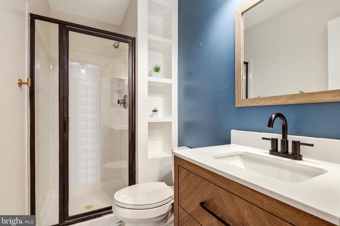 3621 Sherbrooke Cir, Woodbridge VA  22192-7024 exterior