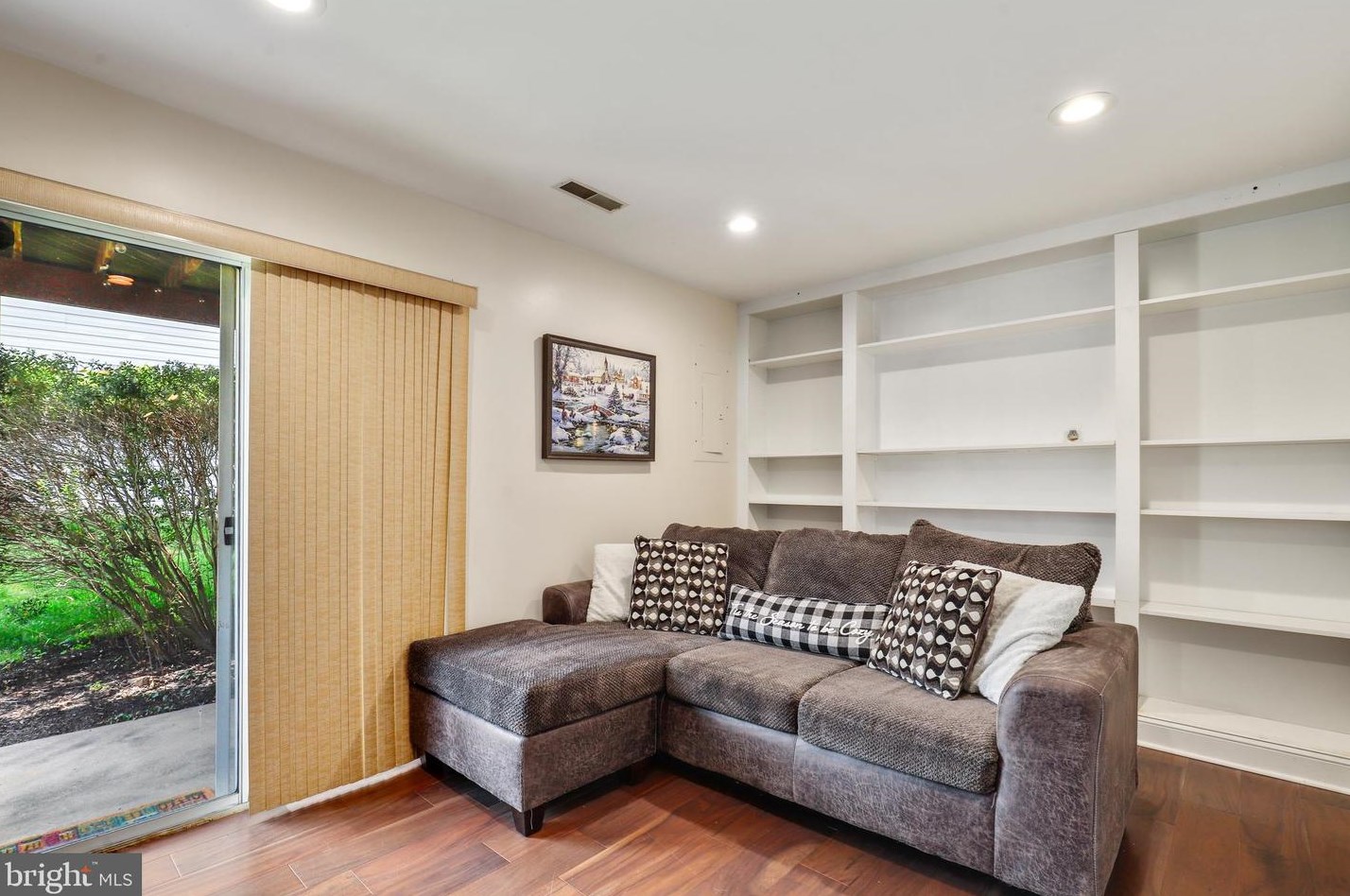 3621 Sherbrooke Cir, Woodbridge VA  22192-7024 exterior