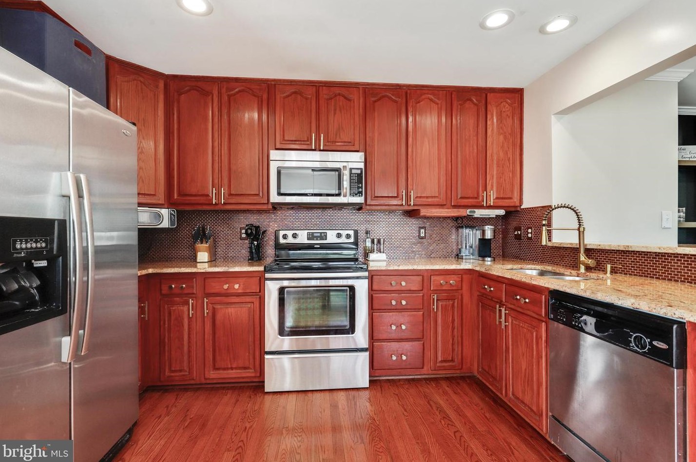 3621 Sherbrooke Cir, Woodbridge VA  22192-7024 exterior