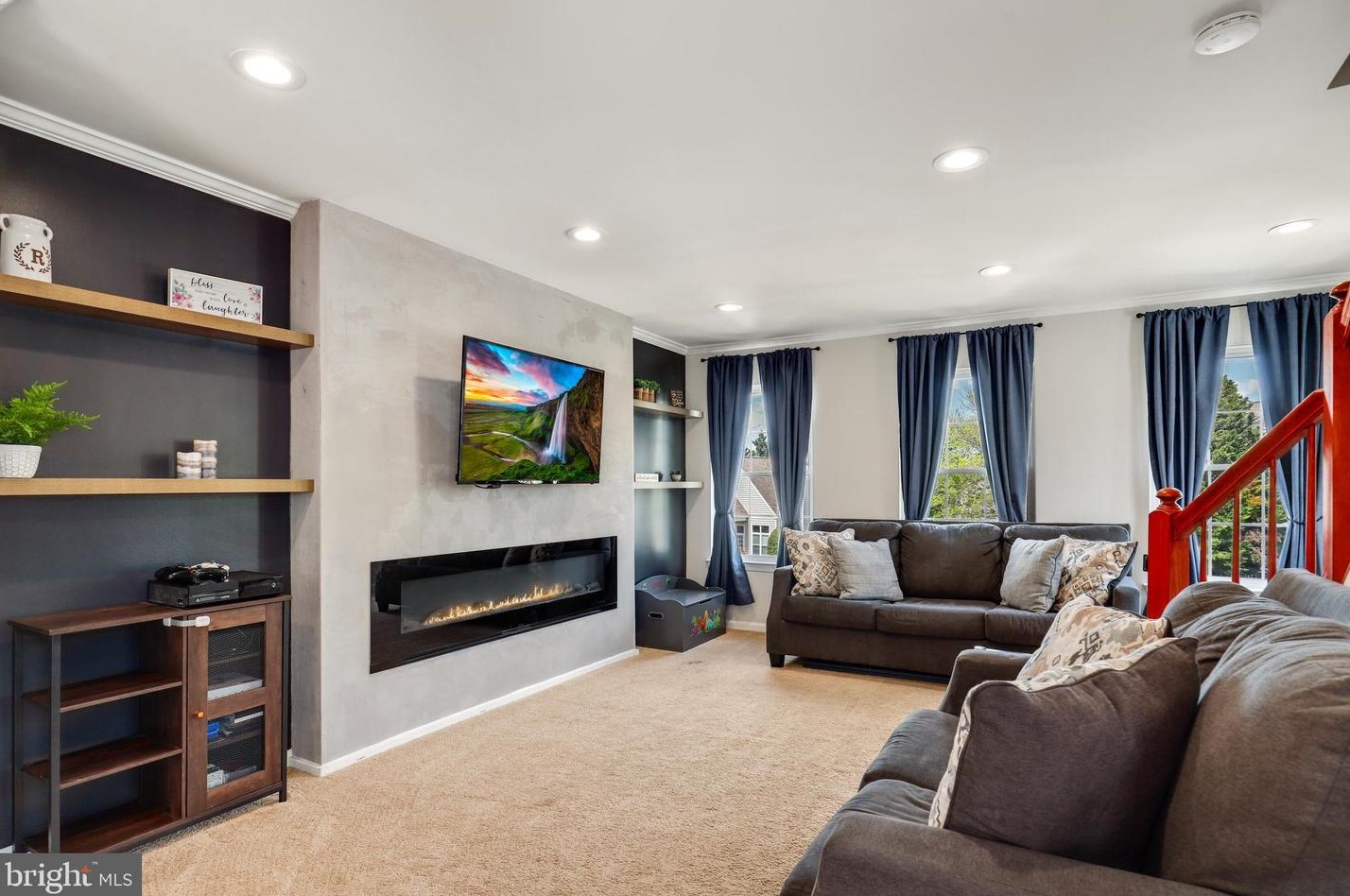 3621 Sherbrooke Cir, Woodbridge VA  22192-7024 exterior