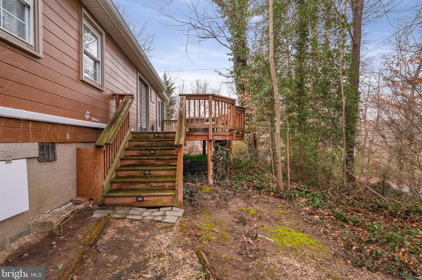 11414 Hinson Mill Ln, Manassas VA  20112-5842 exterior