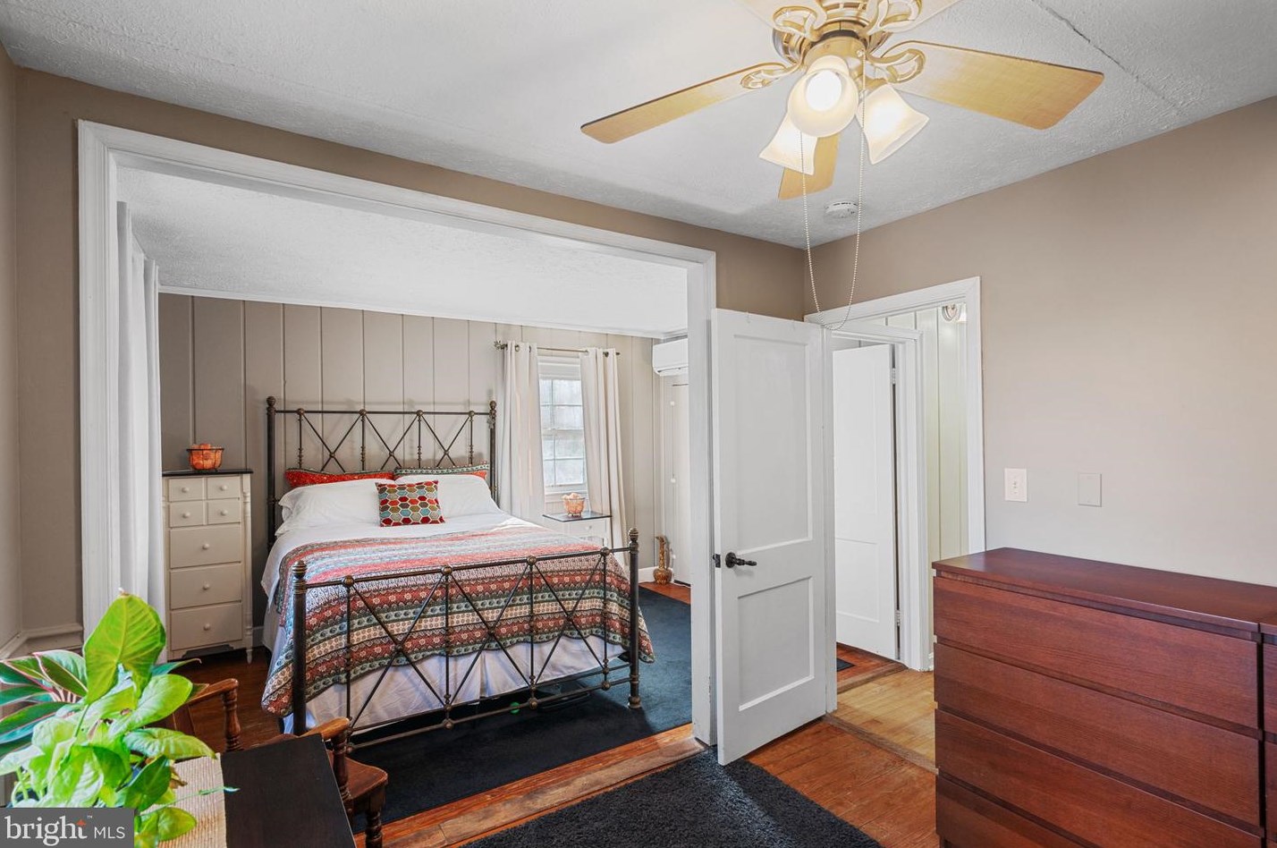 11414 Hinson Mill Ln, Manassas VA  20112-5842 exterior