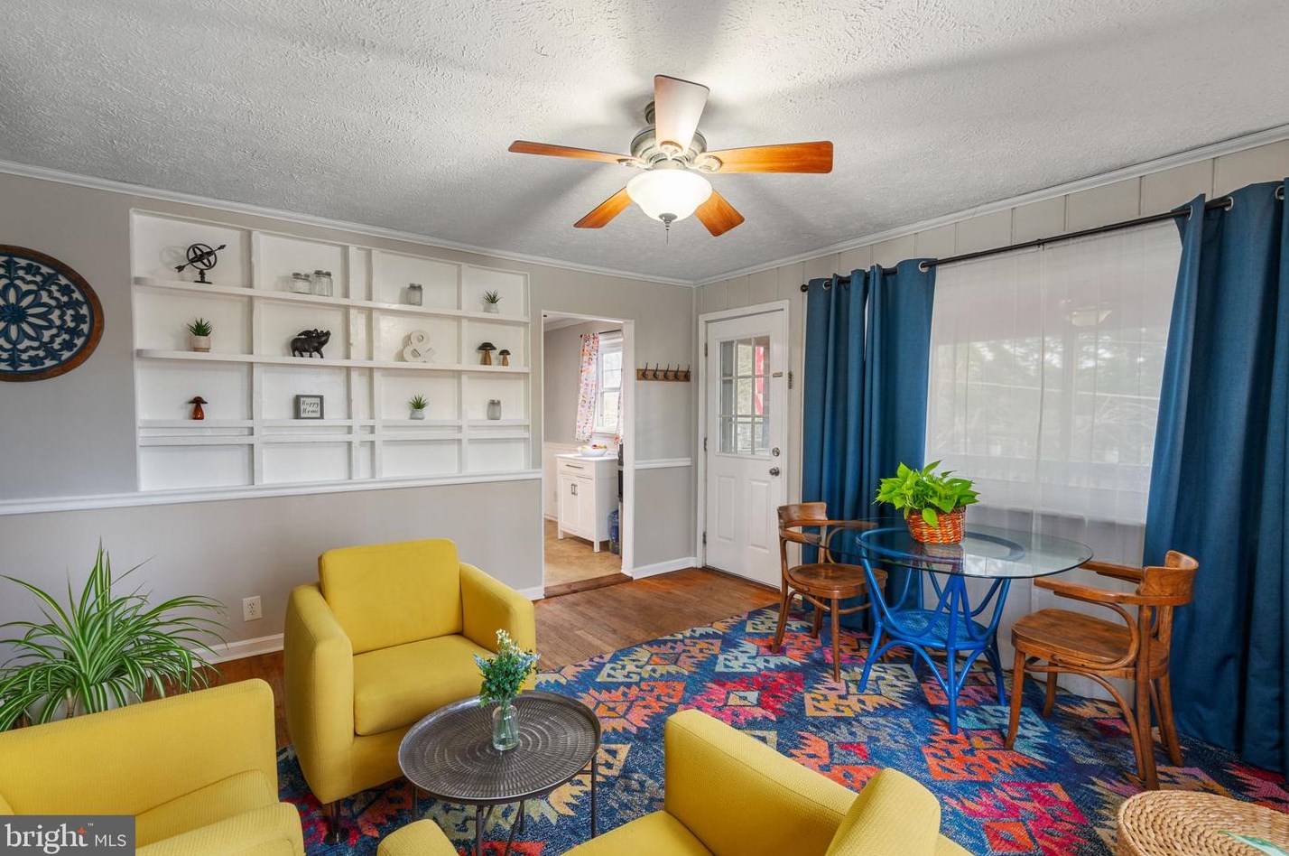 11414 Hinson Mill Ln, Manassas VA  20112-5842 exterior