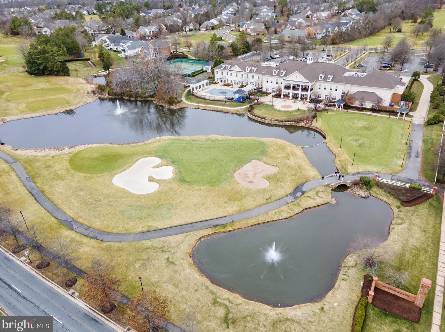 15668 Ryder Cup Dr, Haymarket VA  20169-6167 exterior