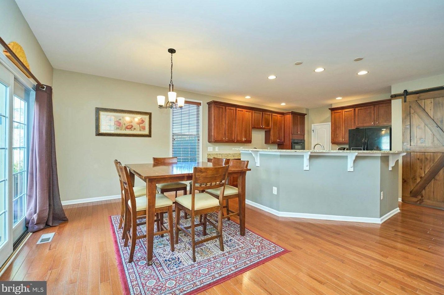4638 Freedmen Ln, Haymarket VA  20169-8159 exterior