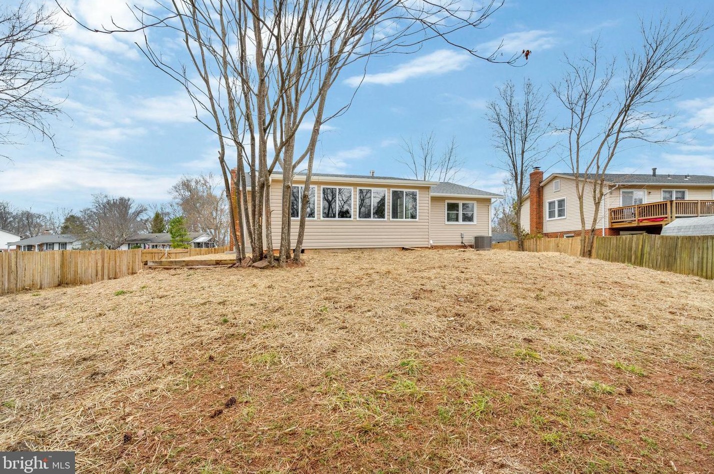9607 Dublin Dr, Manassas VA  20109-3355 exterior