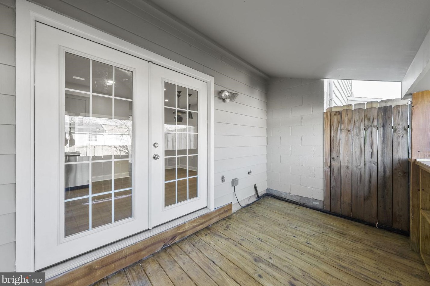 7622 Shelley Ln, Manassas VA 20111-1613 exterior