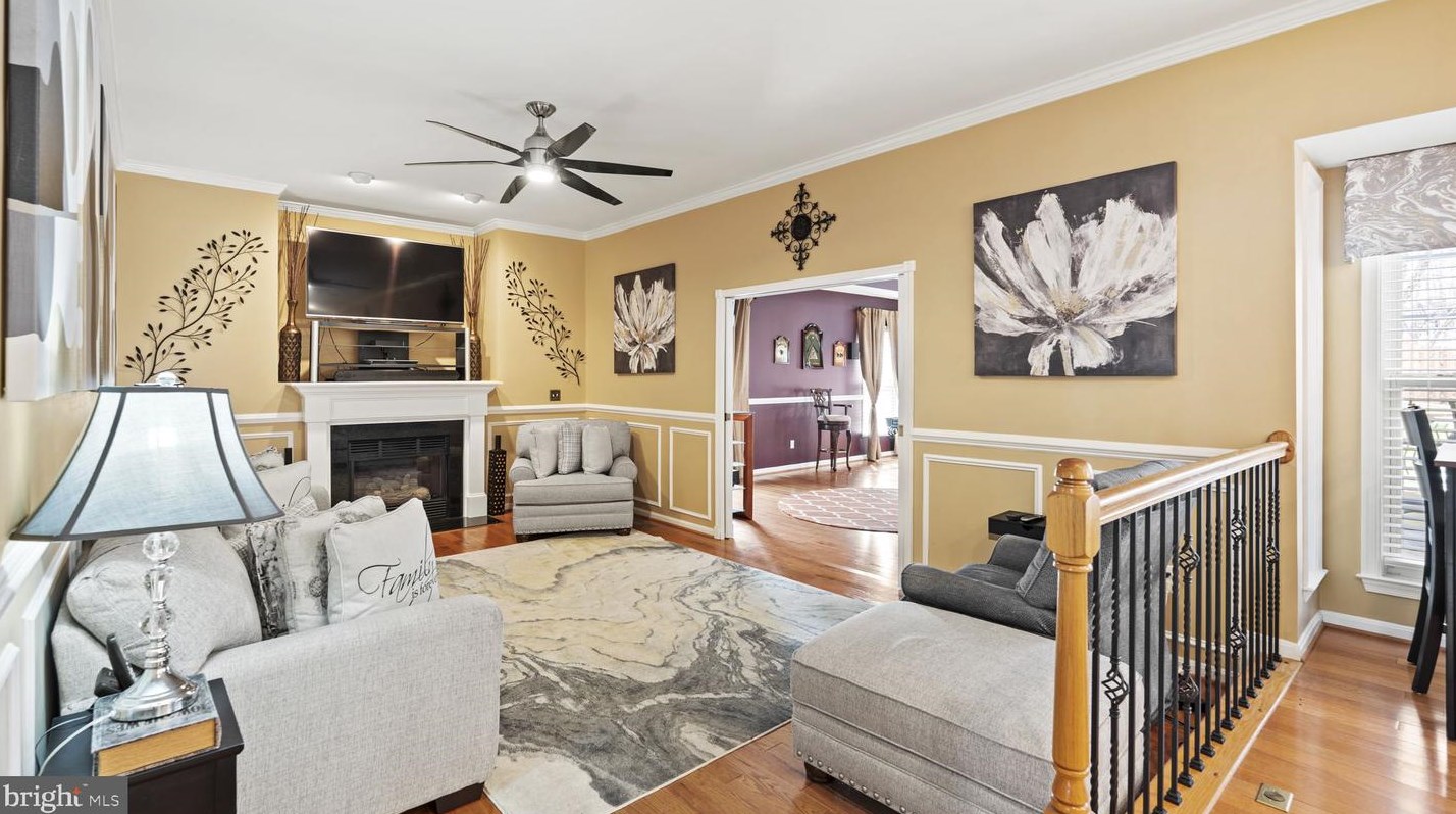 13332 Vista Forest Dr, Woodbridge VA  22192-4540 exterior