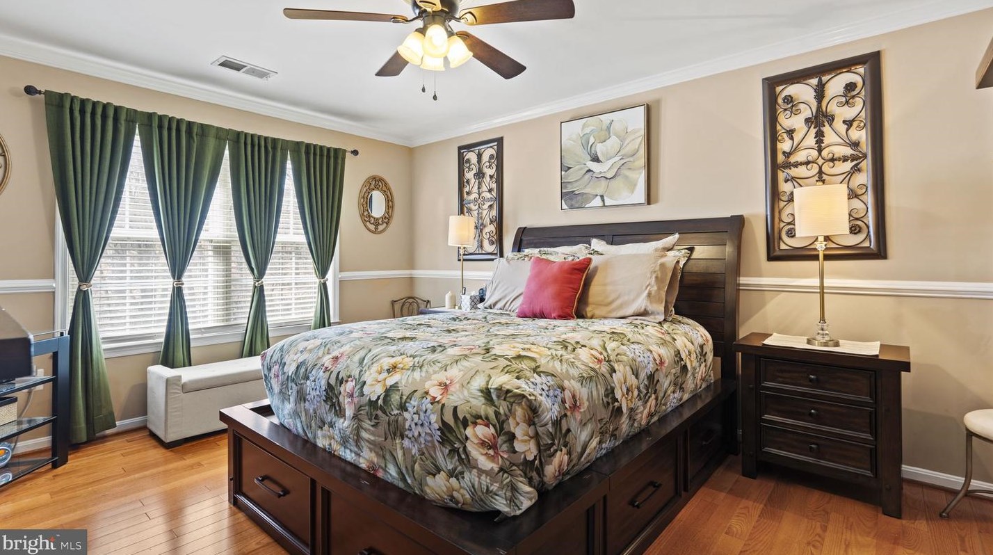 13332 Vista Forest Dr, Woodbridge VA  22192-4540 exterior