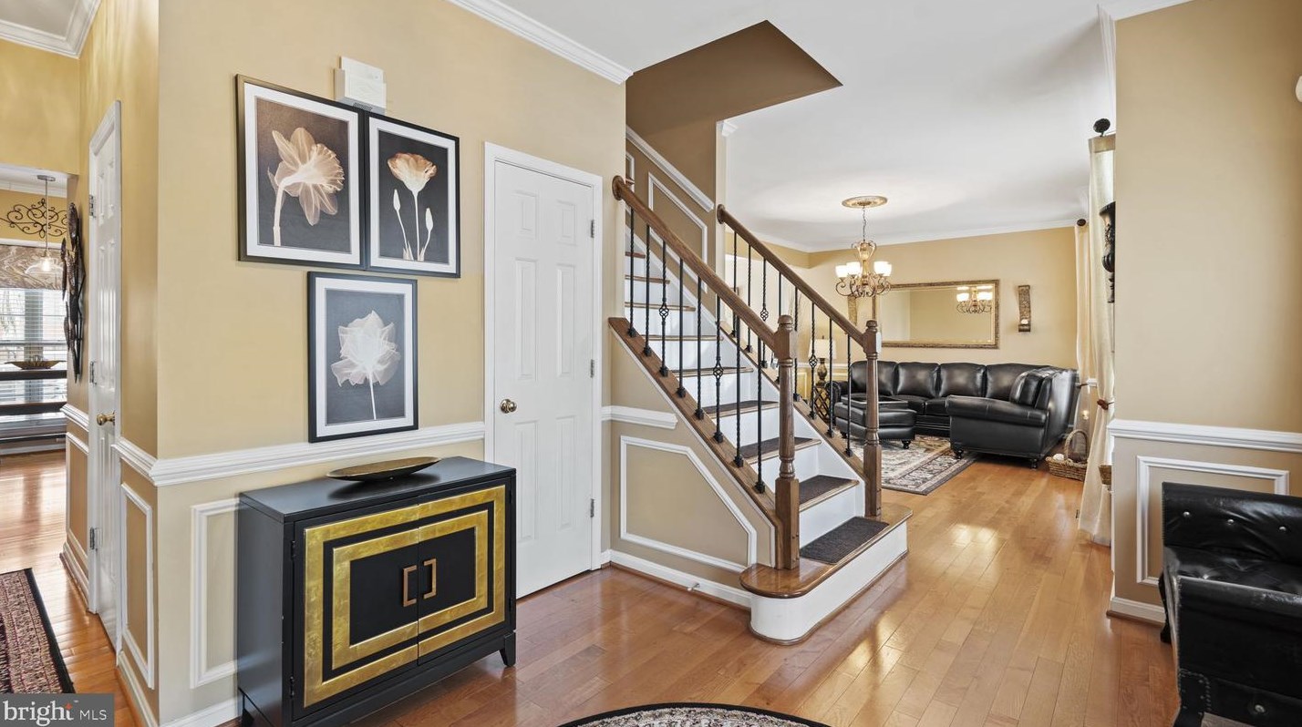 13332 Vista Forest Dr, Woodbridge VA  22192-4540 exterior