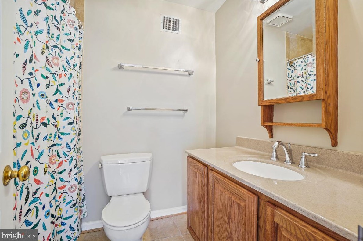 13674 Van Doren Rd, Manassas VA  20112-3803 exterior