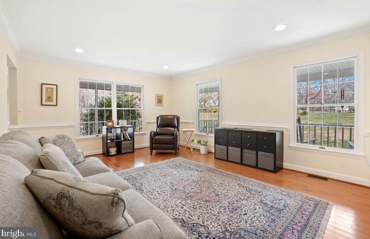 13674 Van Doren Rd, Manassas VA  20112-3803 exterior