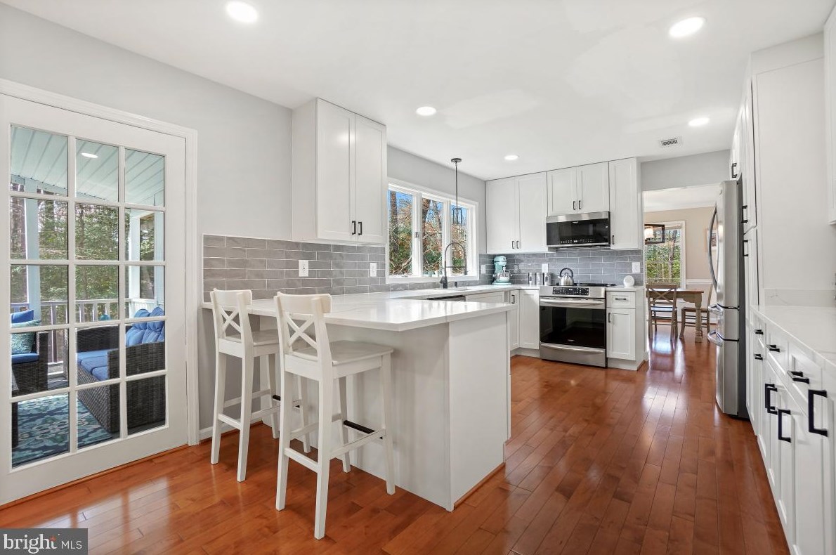 13674 Van Doren Rd, Manassas VA  20112-3803 exterior