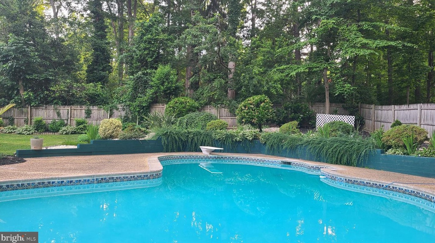 3237 Riverview Dr, Triangle VA  22172-1421 exterior