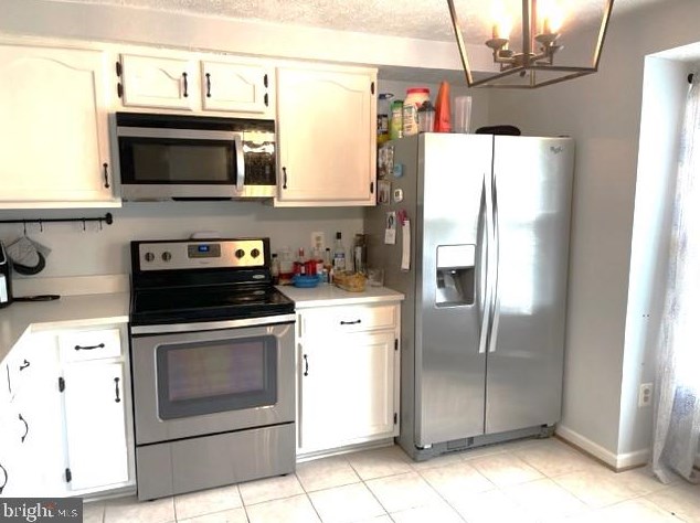 15069 Mill Spring Dr, Dumfries VA  22025-1078 exterior