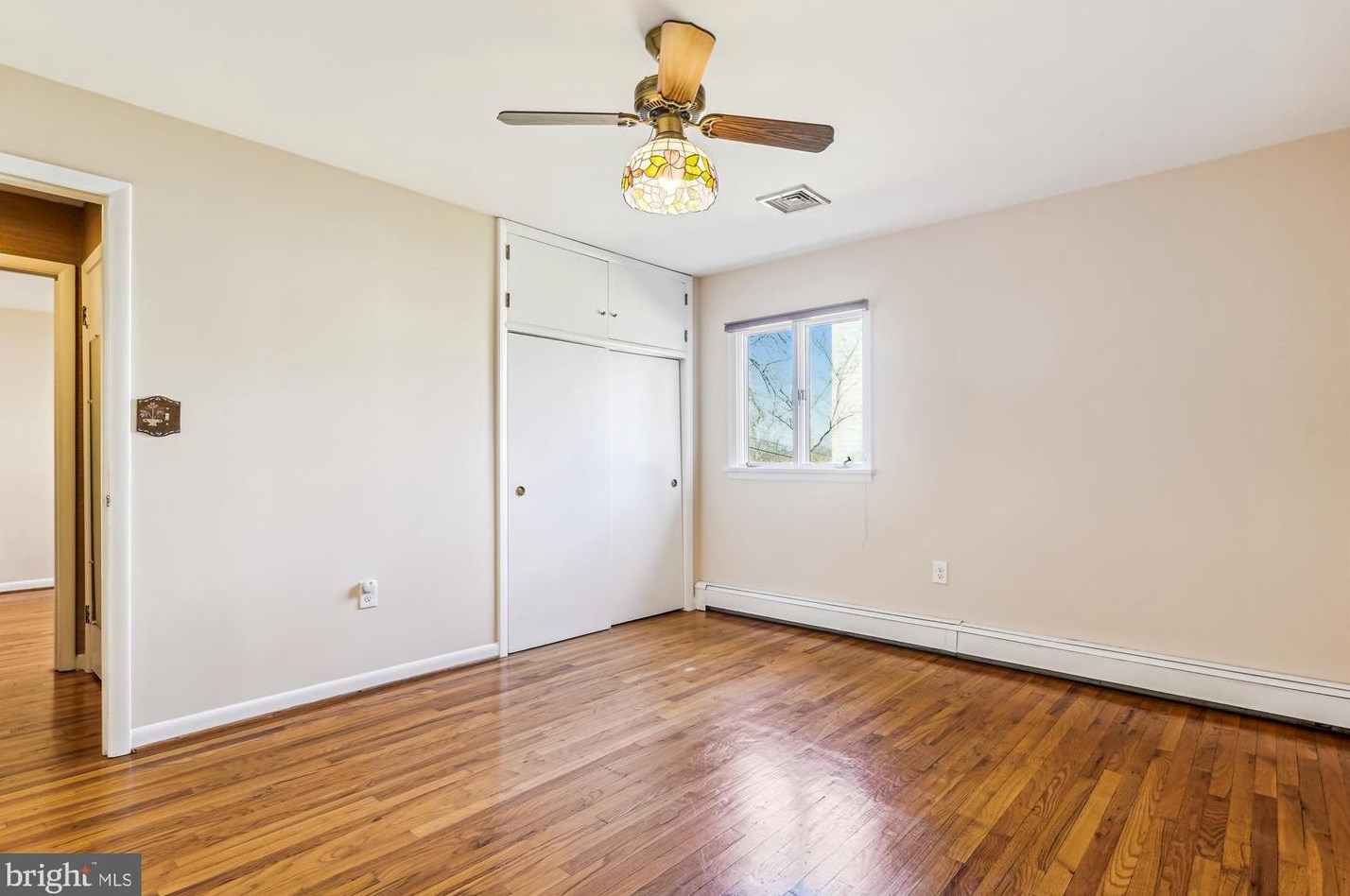 8405 Sunset Dr, Manassas VA  20110-3827 exterior