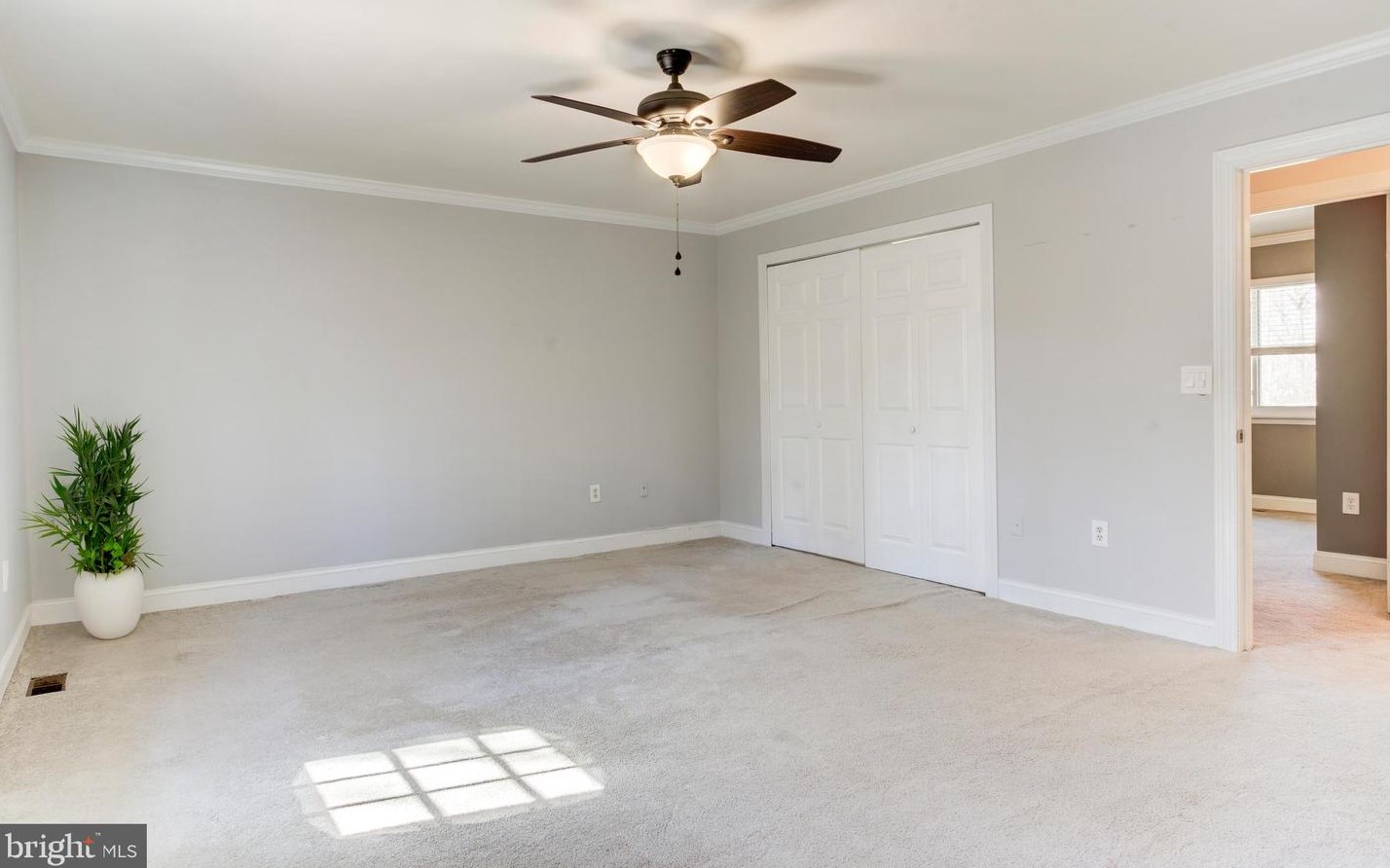 6111 Occoquan Forest Dr, Manassas VA  20112-3034 exterior