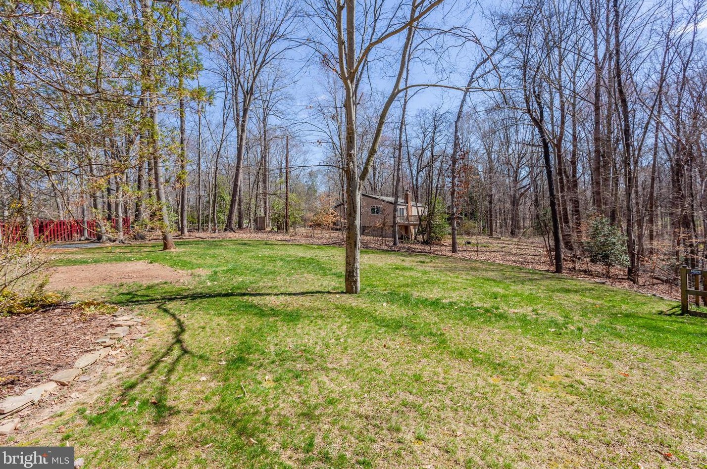 6111 Occoquan Forest Dr, Manassas VA  20112-3034 exterior
