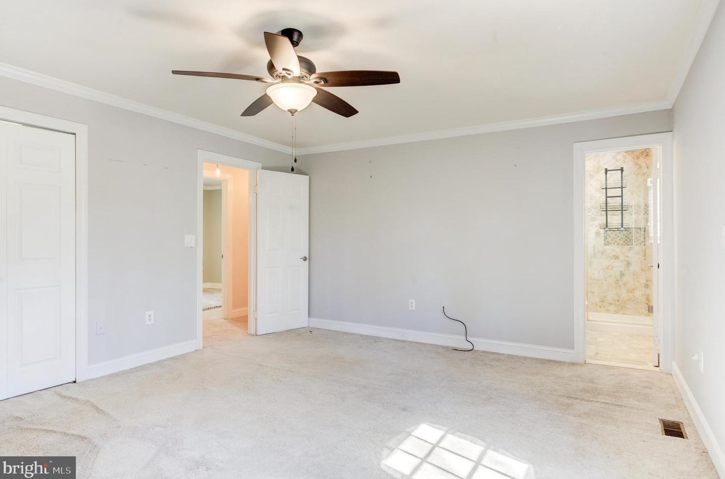 6111 Occoquan Forest Dr, Manassas VA  20112-3034 exterior
