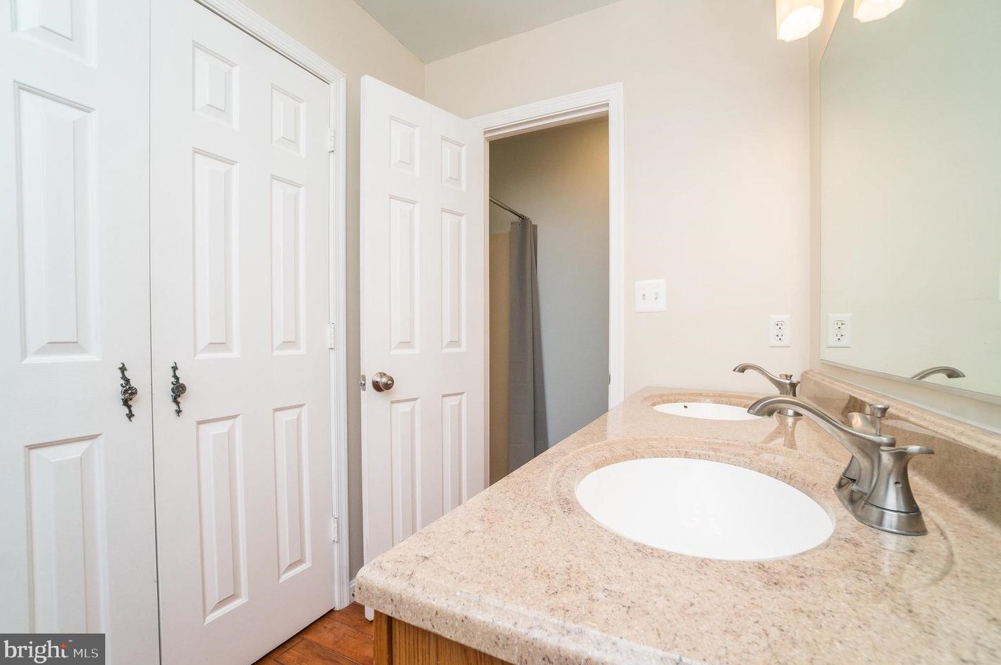 13374 Marie Dr, Manassas VA  20112-4718 exterior