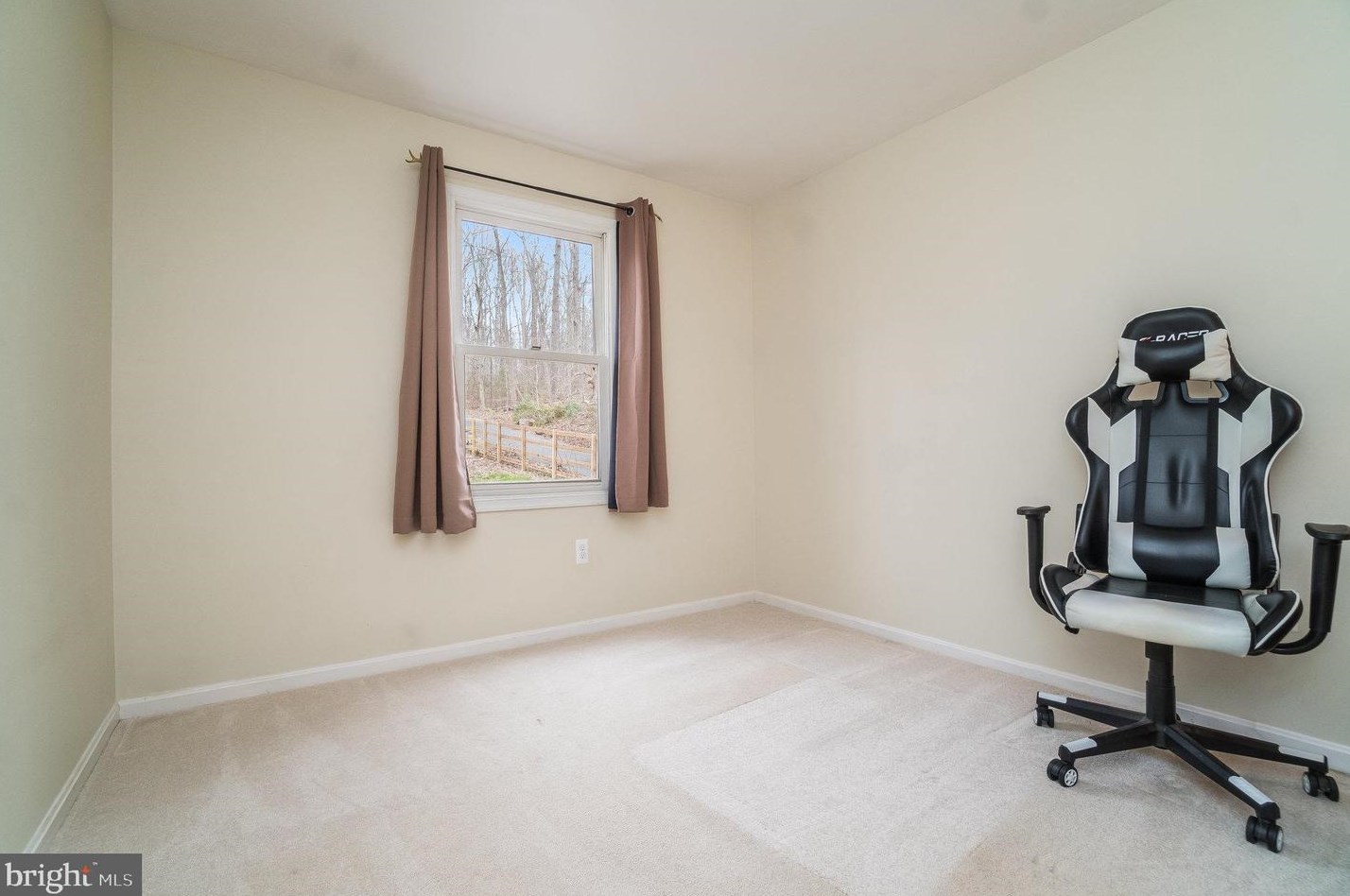 13374 Marie Dr, Manassas VA  20112-4718 exterior