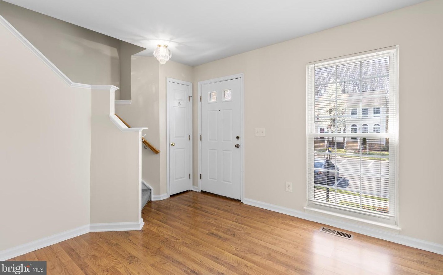 15511 Three Otters Pl, Manassas VA  20112-5423 exterior