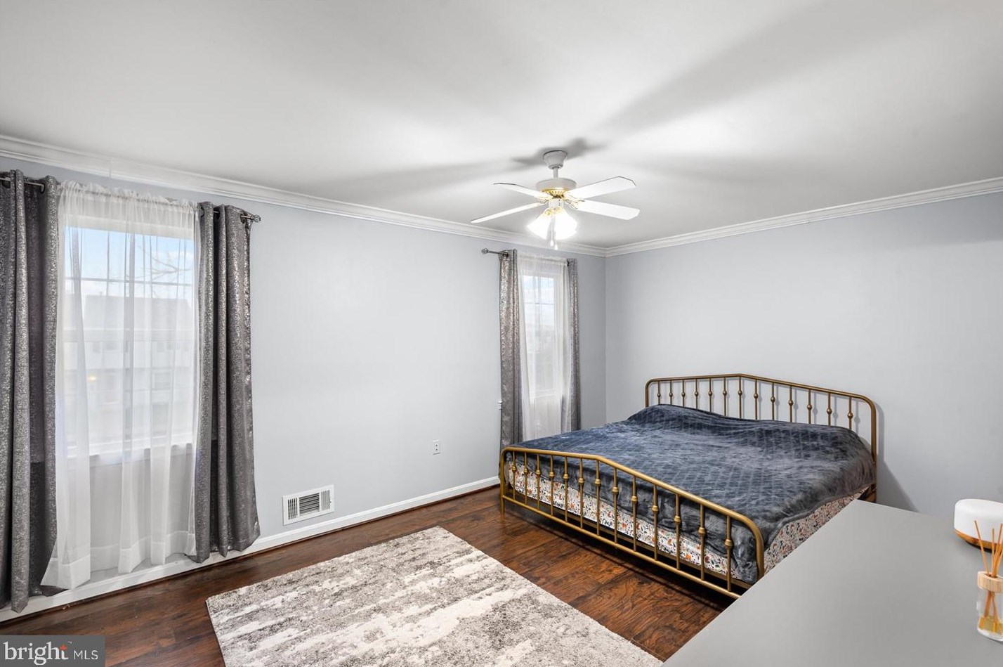 8186 Community Dr, Manassas VA  20109-3551 exterior