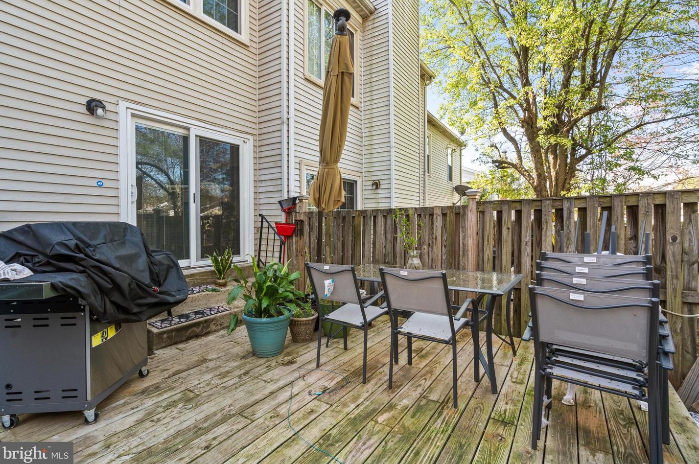 14857 Swallow Ct, Woodbridge VA  22193-1868 exterior