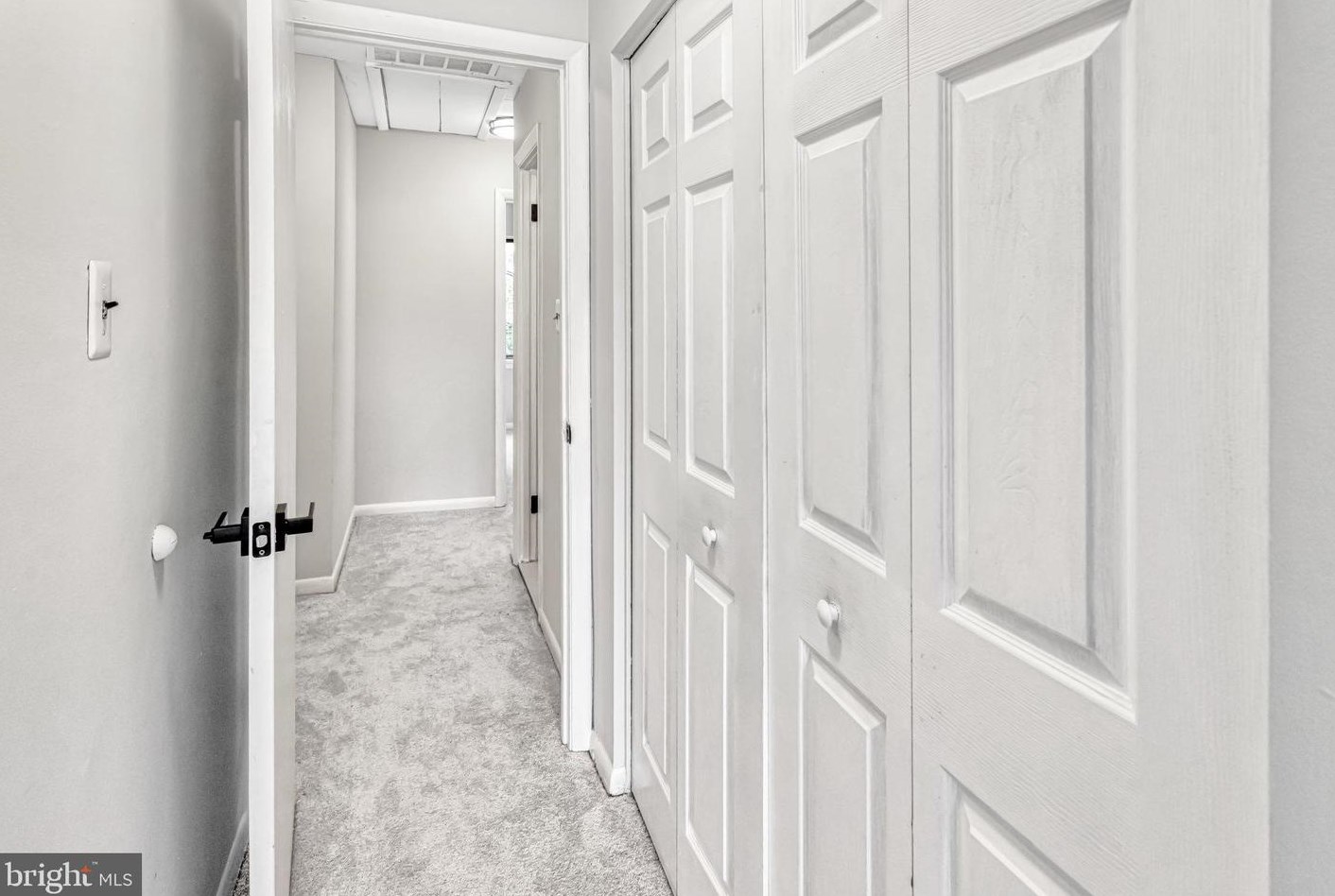 12767 Cara Dr, Woodbridge VA  22192-2734 exterior
