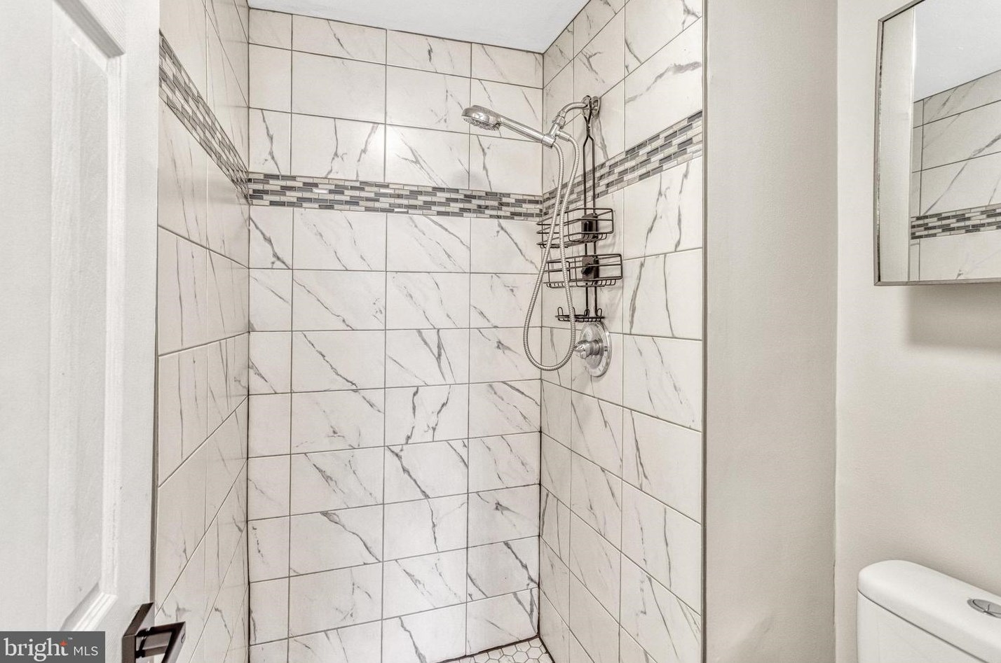 12767 Cara Dr, Woodbridge VA  22192-2734 exterior