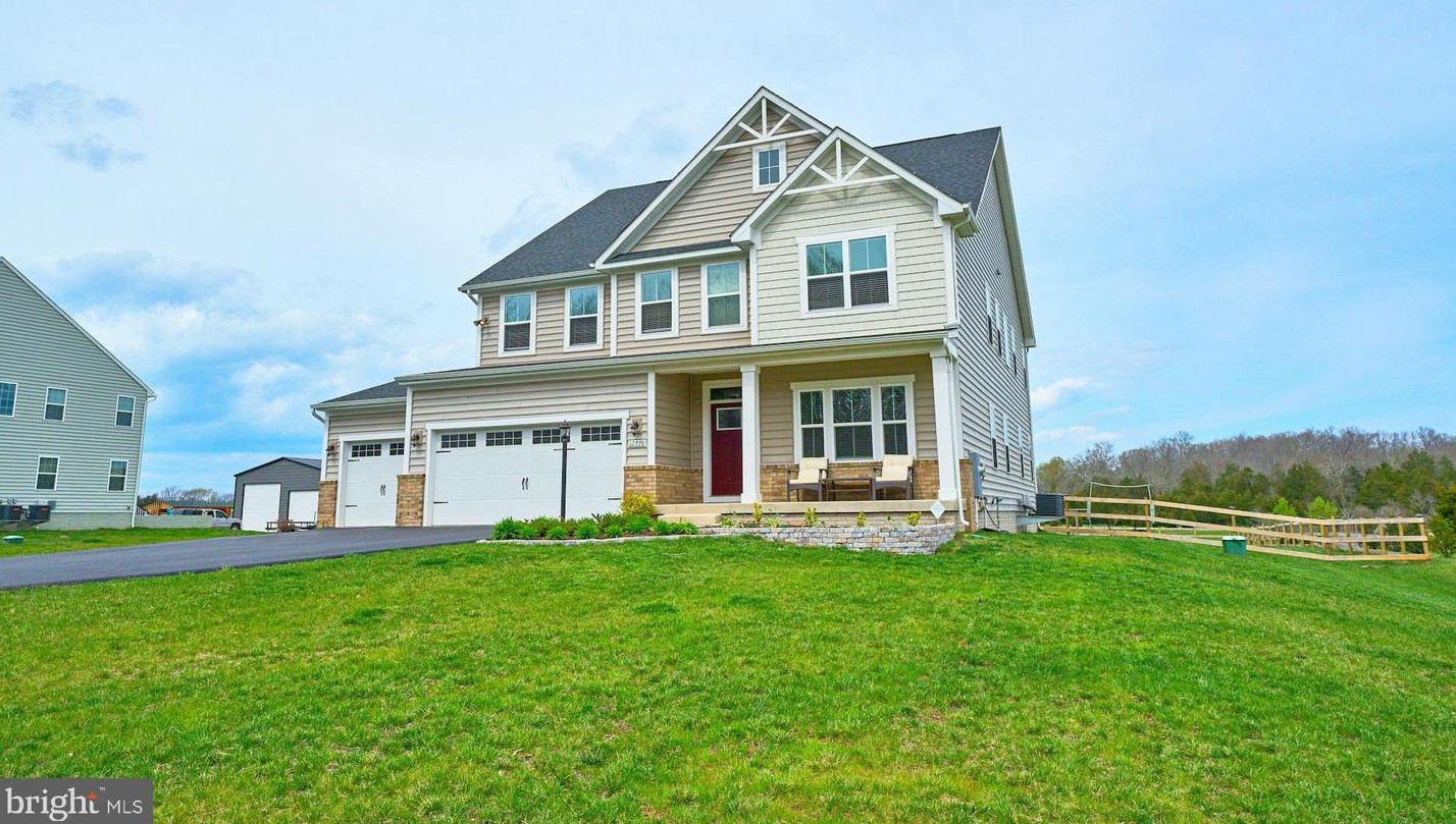 12778 Hazelwood Dr, Nokesville VA  20181-2500 exterior