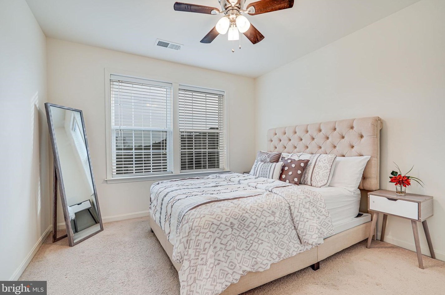 12209 Jennell Dr, Bristow VA  20136-1127 exterior