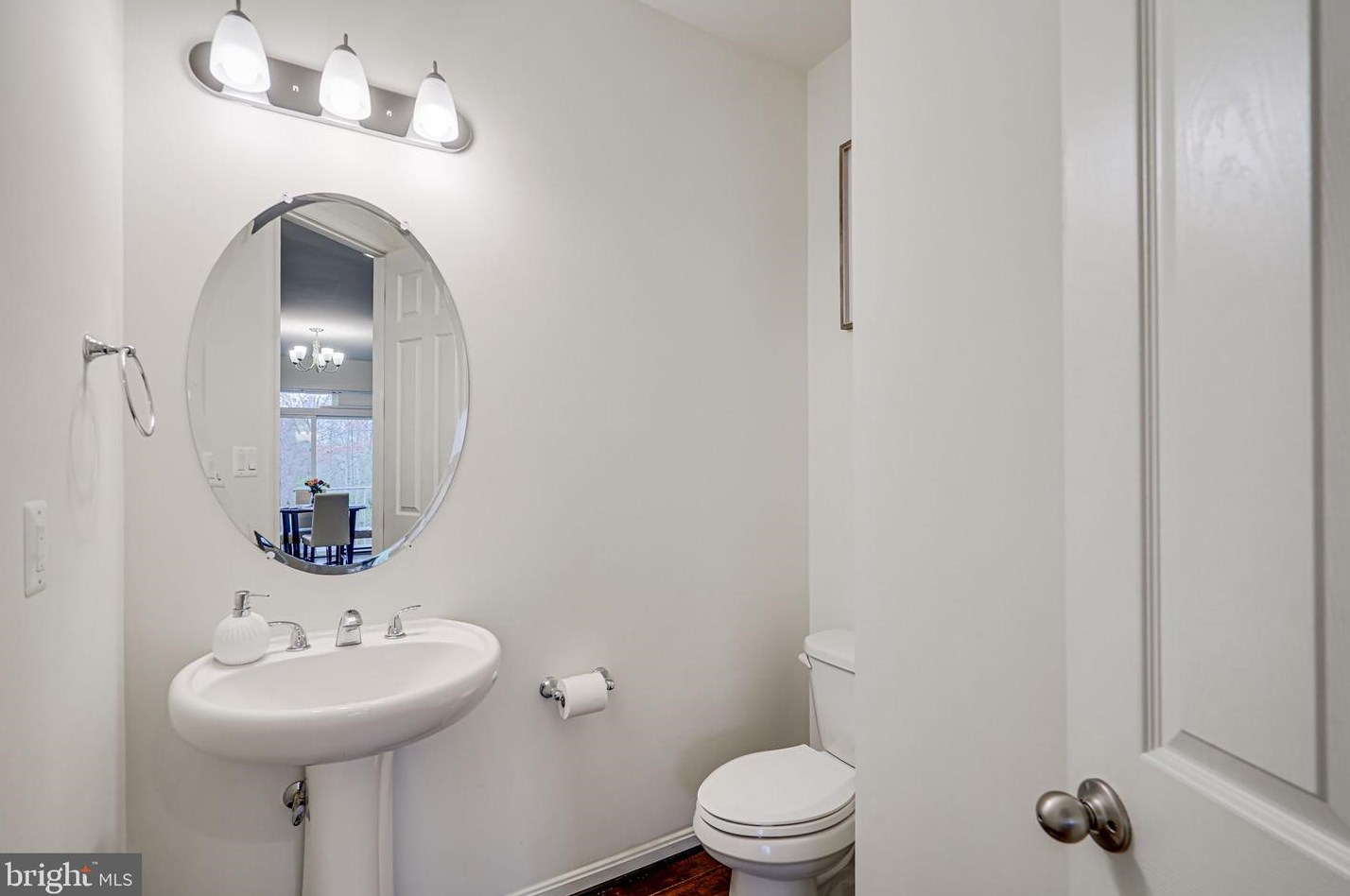 12209 Jennell Dr, Bristow VA  20136-1127 exterior