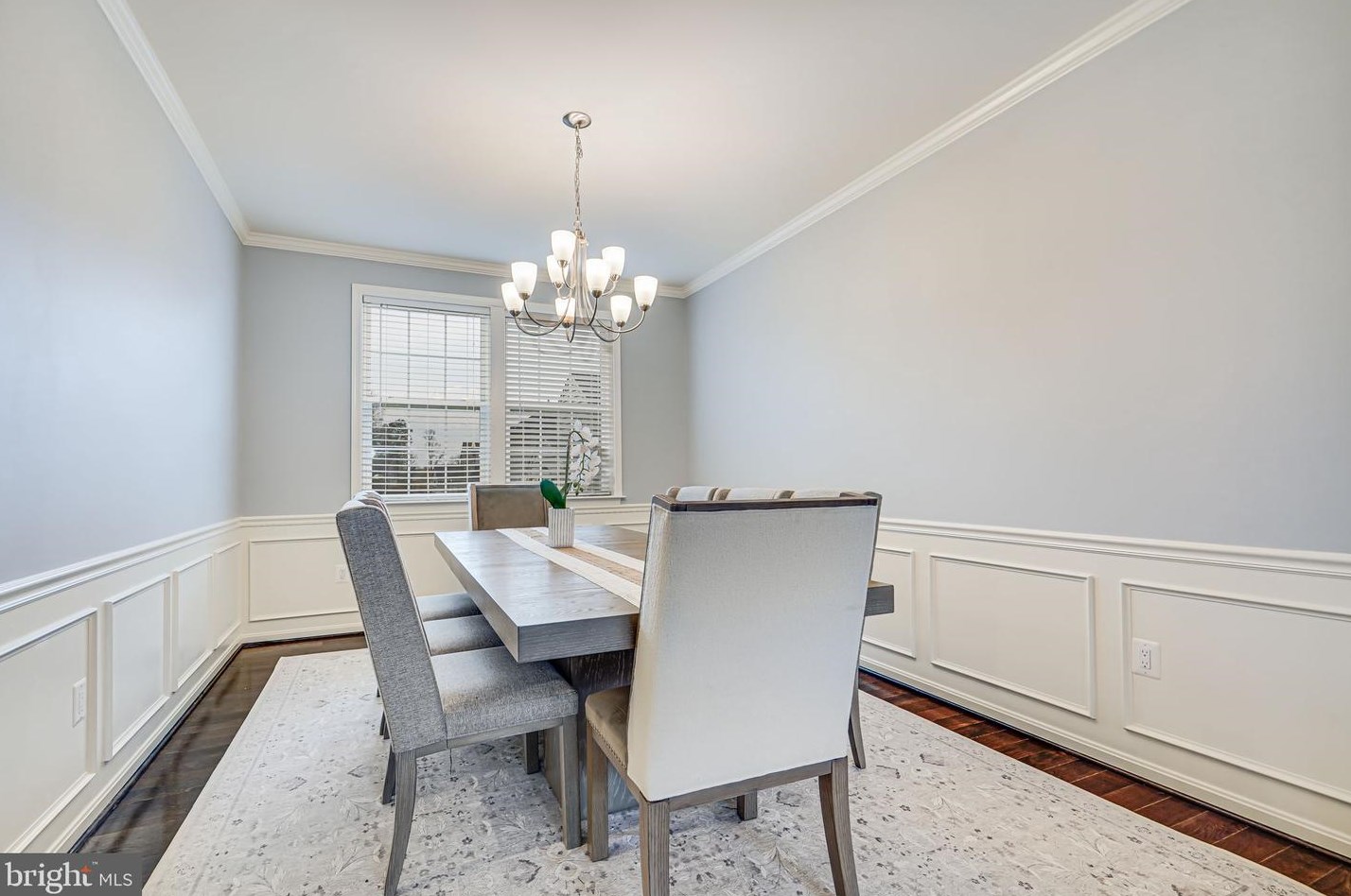 12209 Jennell Dr, Bristow VA  20136-1127 exterior