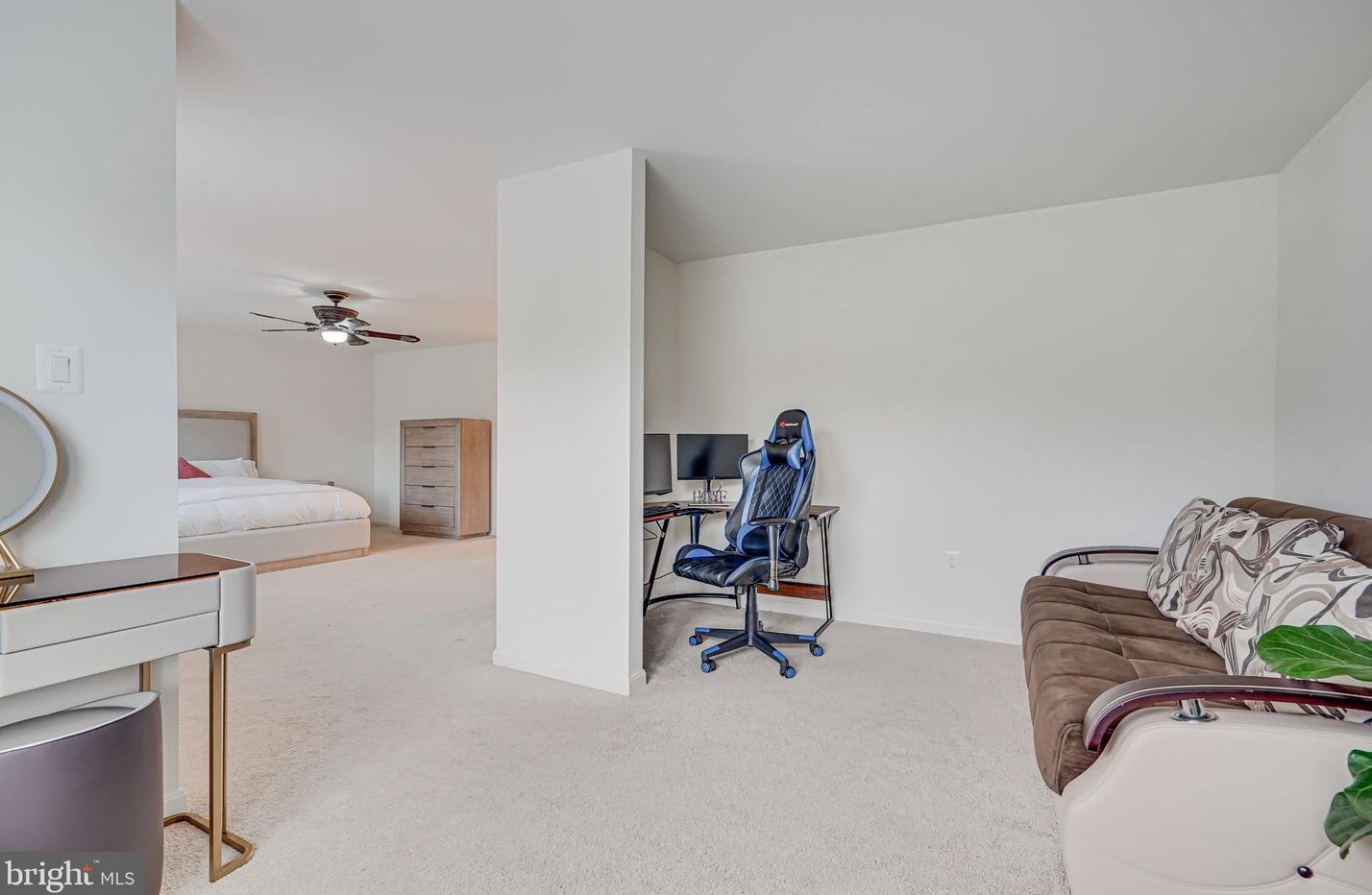 12209 Jennell Dr, Bristow VA  20136-1127 exterior