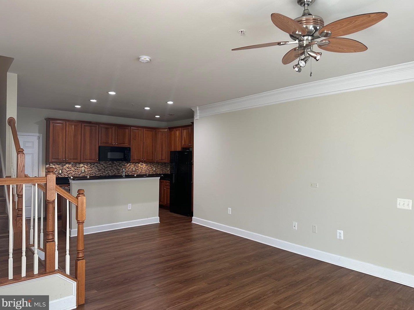 14800 Potomac Branch Dr, Woodbridge VA  22191-4056 exterior