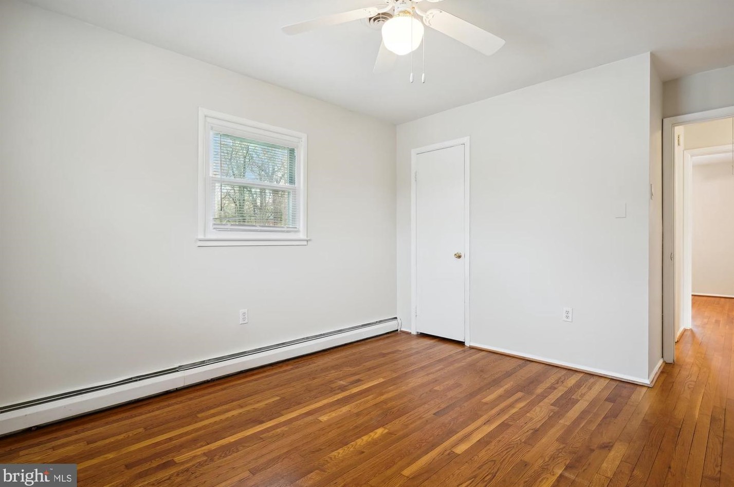14330 Belleville Ave, Woodbridge VA  22193-1403 exterior