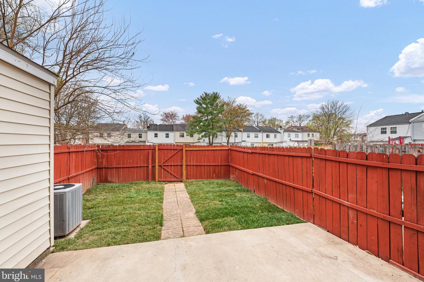 8283 Community Dr, Manassas VA  20109-3517 exterior