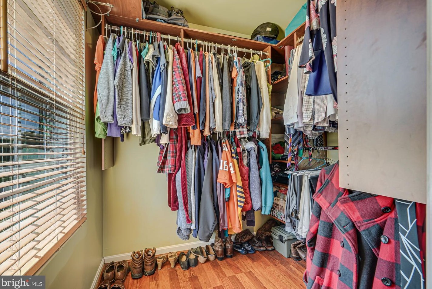 15792 Beau Ridge Dr, Woodbridge VA  22193-1028 exterior