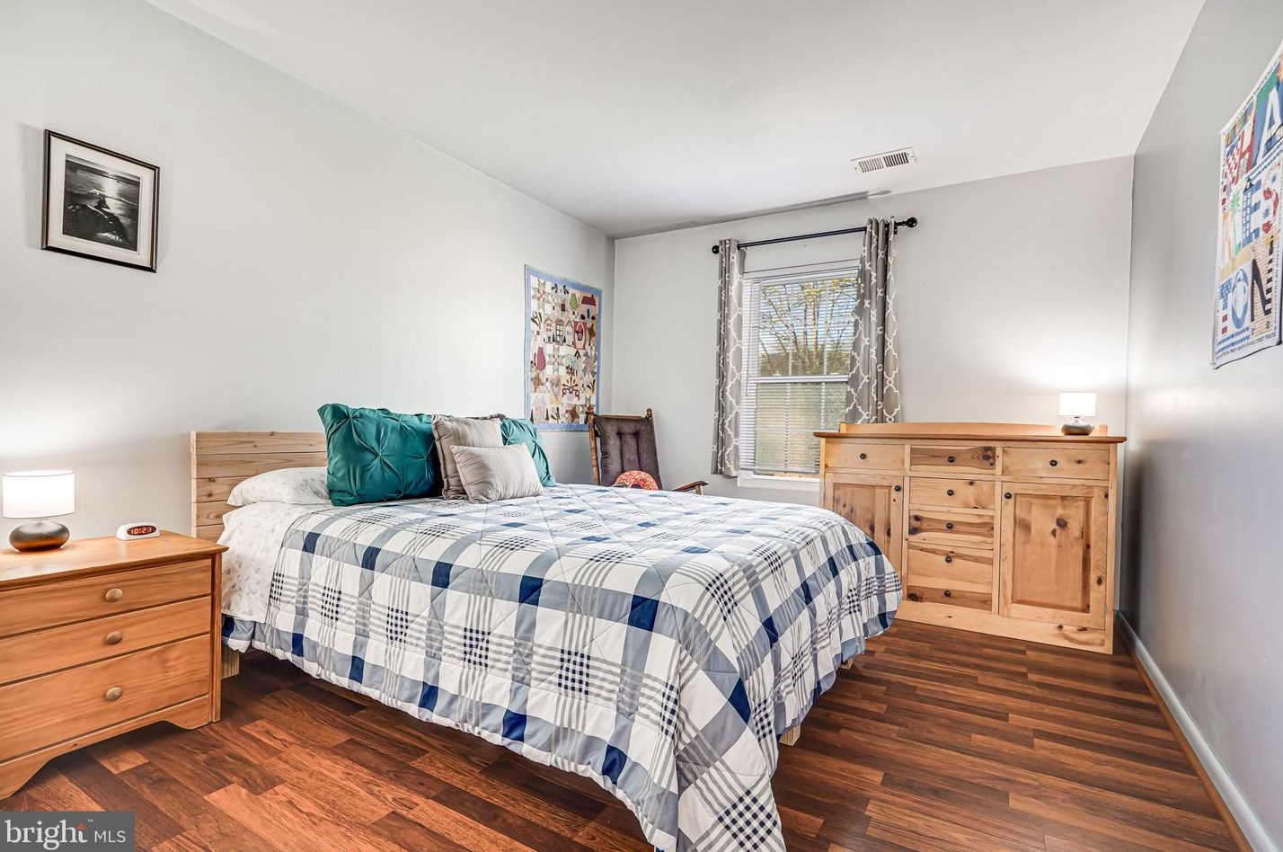 15792 Beau Ridge Dr, Woodbridge VA  22193-1028 exterior