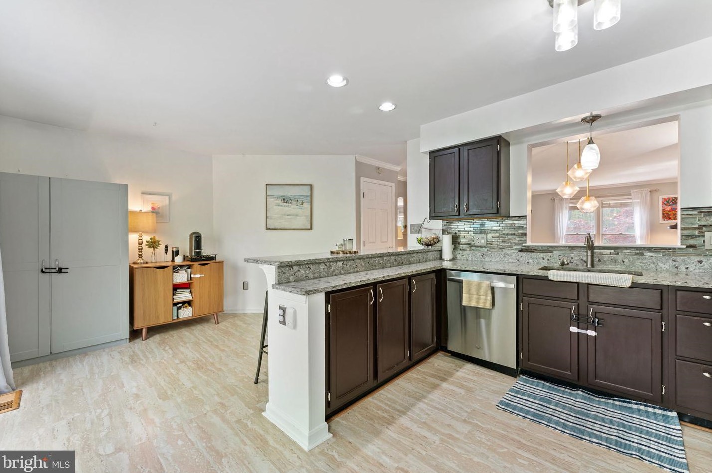 12365 Manchester Way, Woodbridge VA  22192-5178 exterior