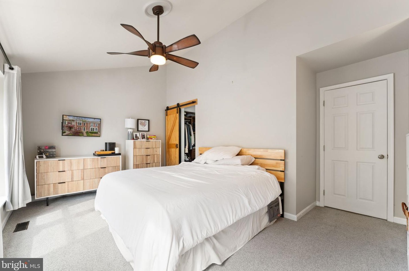 12365 Manchester Way, Woodbridge VA  22192-5178 exterior