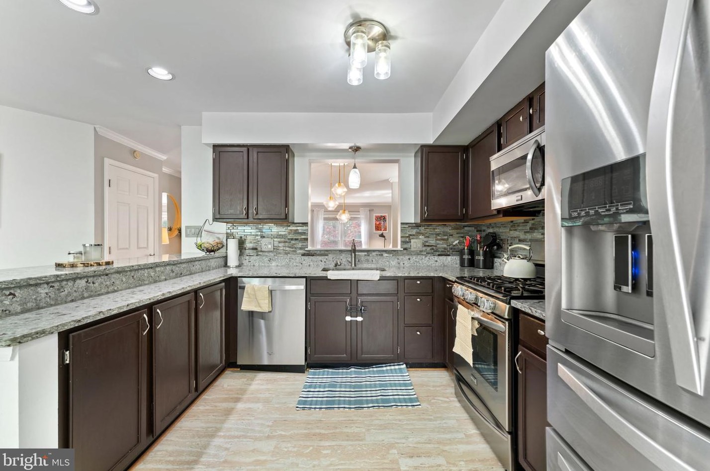 12365 Manchester Way, Woodbridge VA  22192-5178 exterior