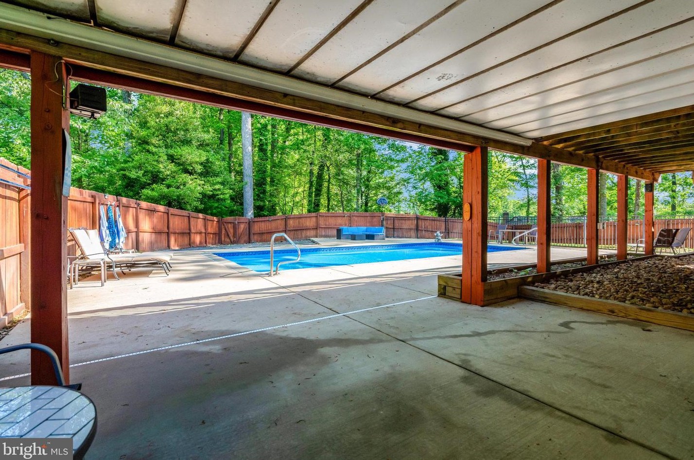 16000 Normandy Ct, Woodbridge VA  22191-4321 exterior