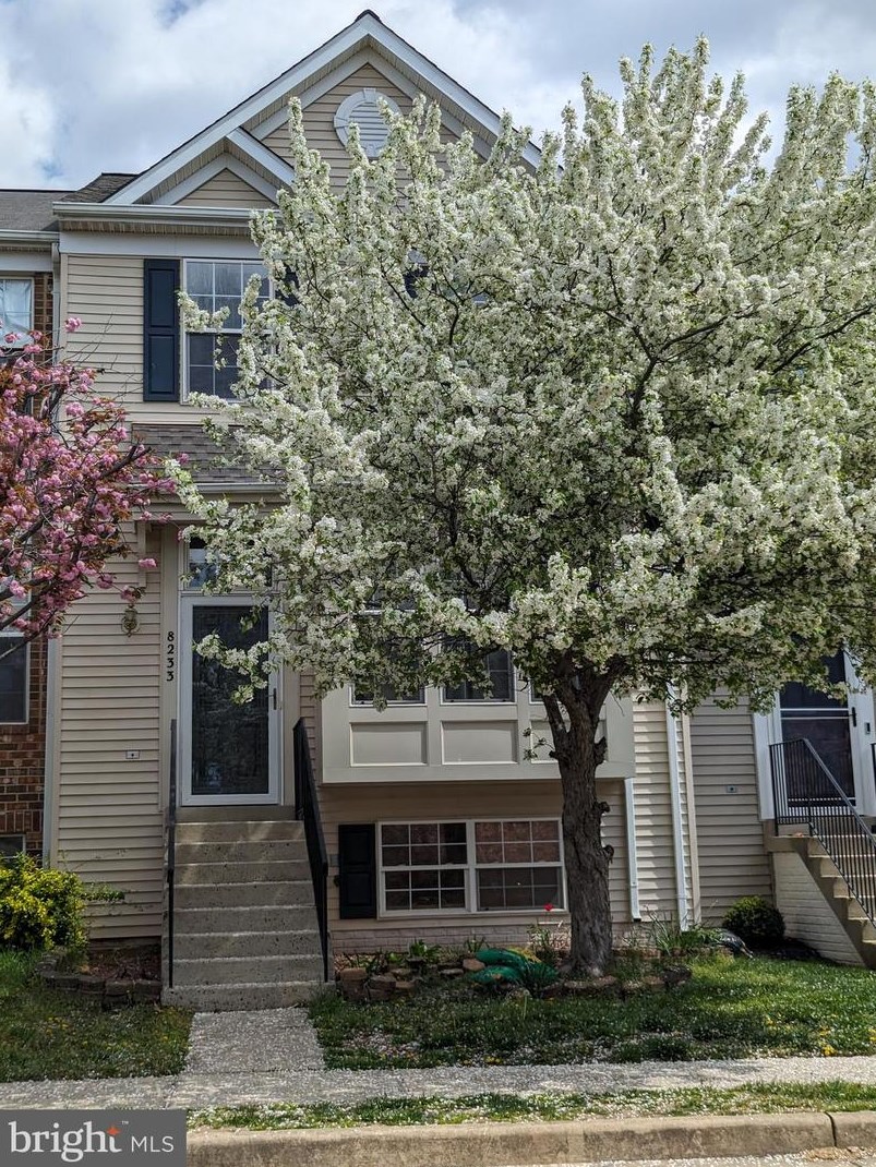 8233 Ramseur Pl, Manassas VA  20109-1912 exterior
