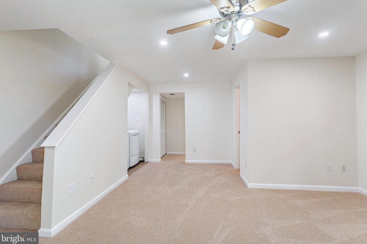1985 Winslow Ct, Woodbridge VA  22191-4920 exterior